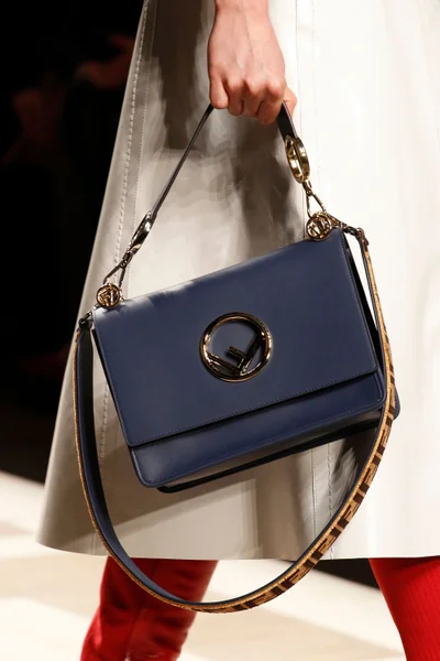 Look 53